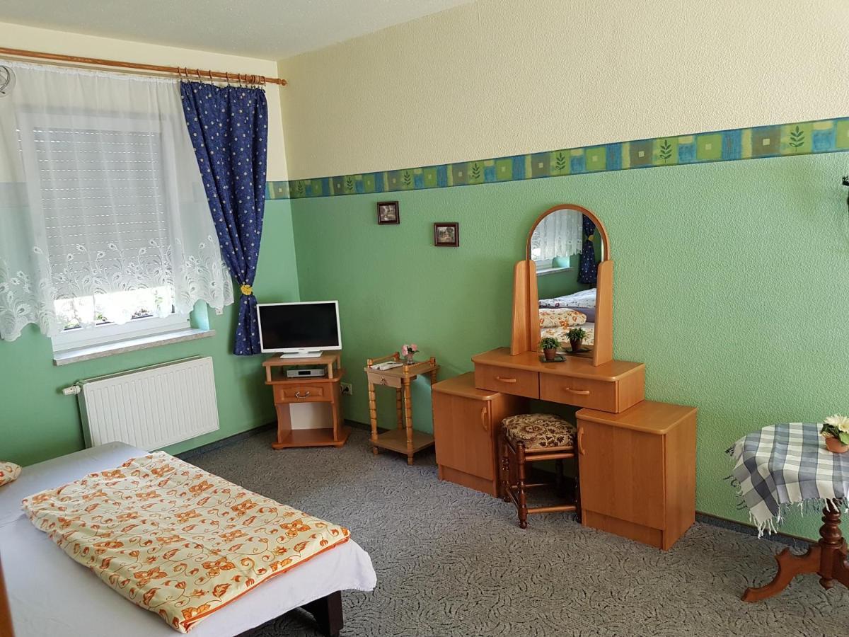 Landpension Zum Schweizerberg Neugrimnitz Екстер'єр фото