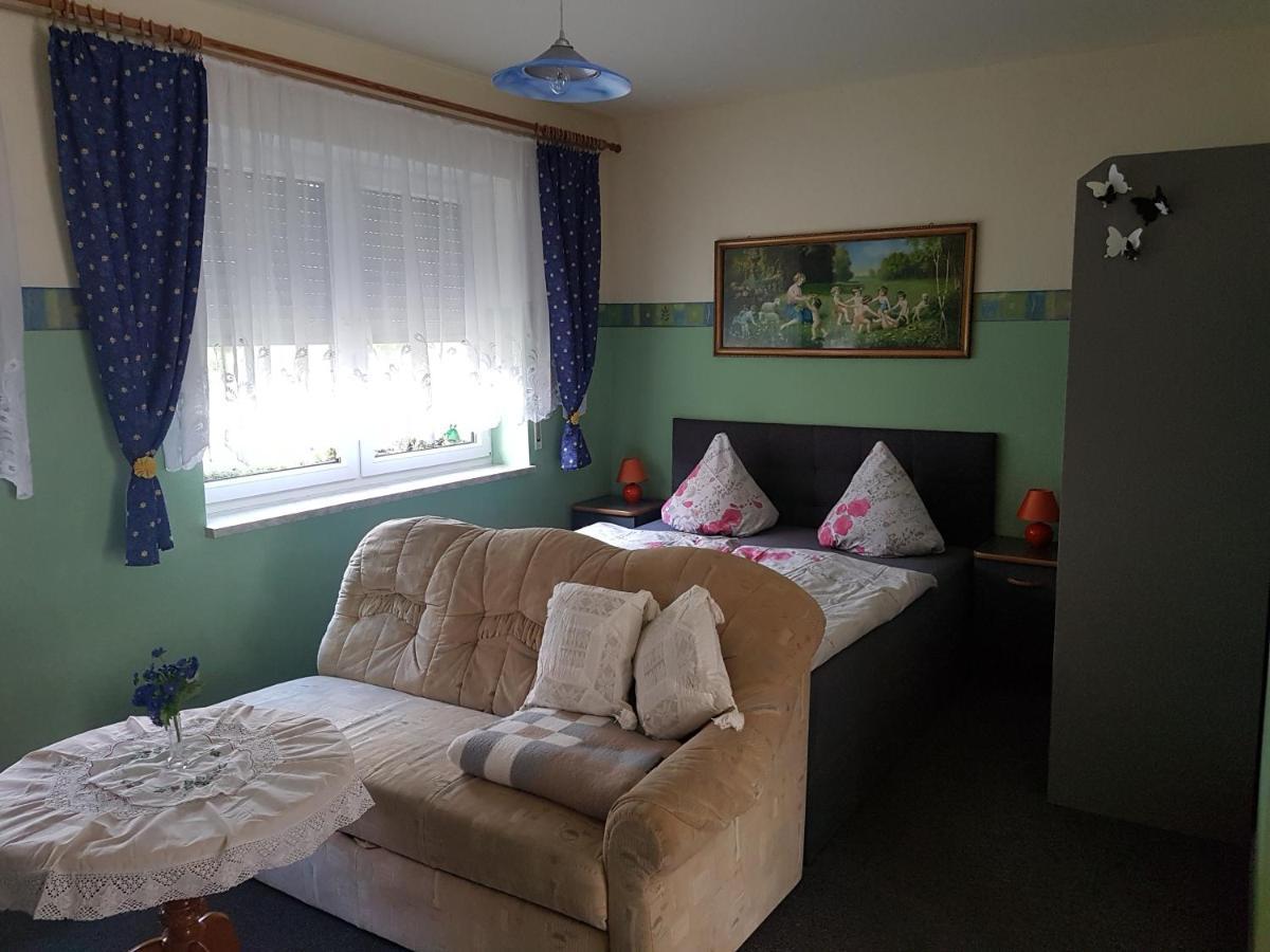 Landpension Zum Schweizerberg Neugrimnitz Екстер'єр фото