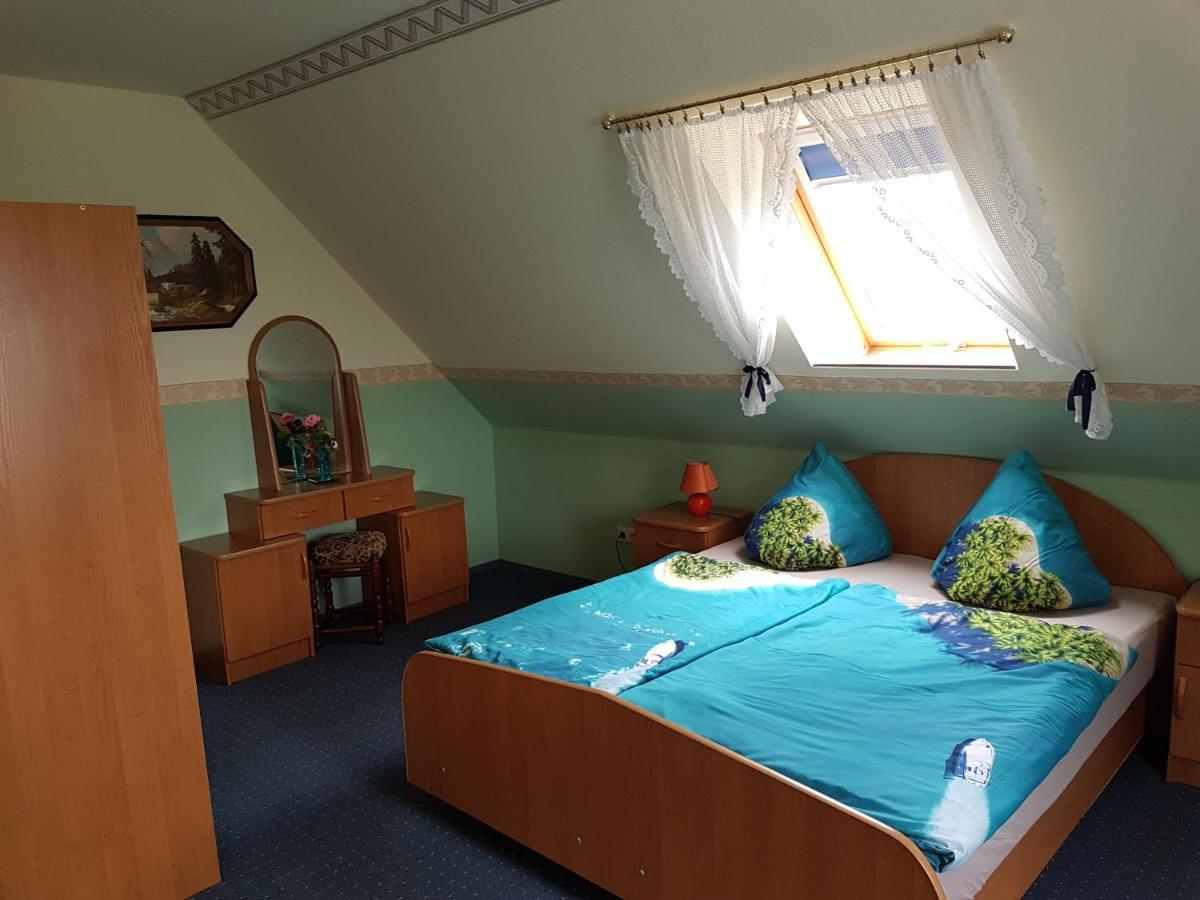 Landpension Zum Schweizerberg Neugrimnitz Екстер'єр фото